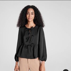 Balloon Long Sleeve Tie Front Top